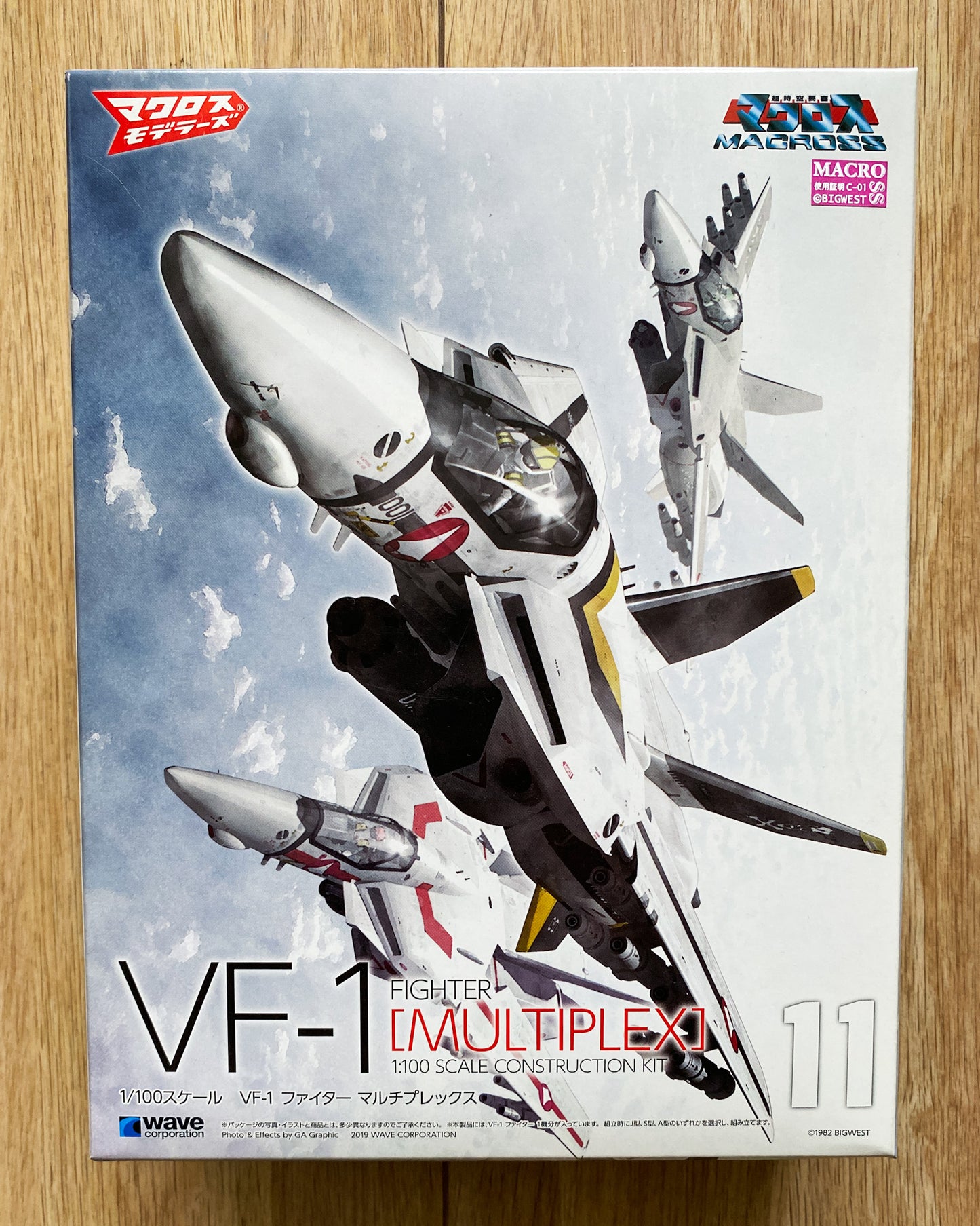 WAVE 1/100 Macross VF-1 Fighter Multiplex — Kit Only